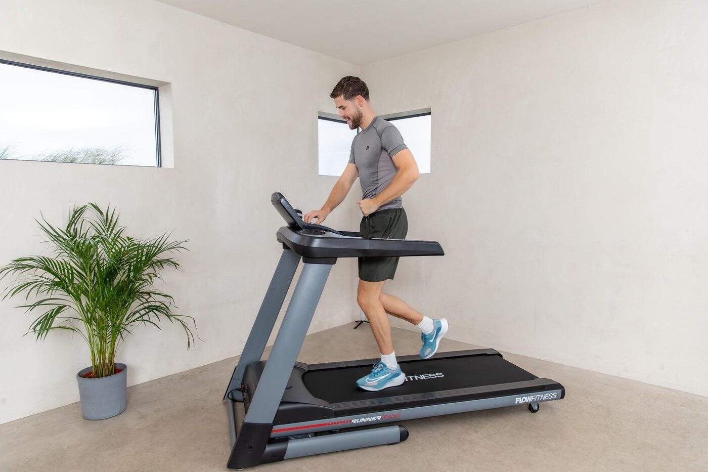 Flow Fitness Runner DTM2500 detail