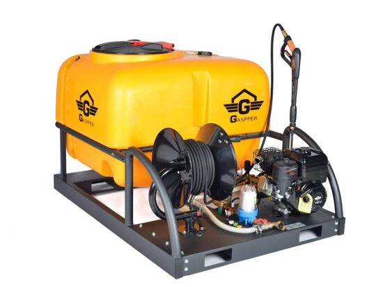 Premium class high pressure washer GP500, Honda, 6.5 HP, 3200 PSI/220 bar, 500L tank